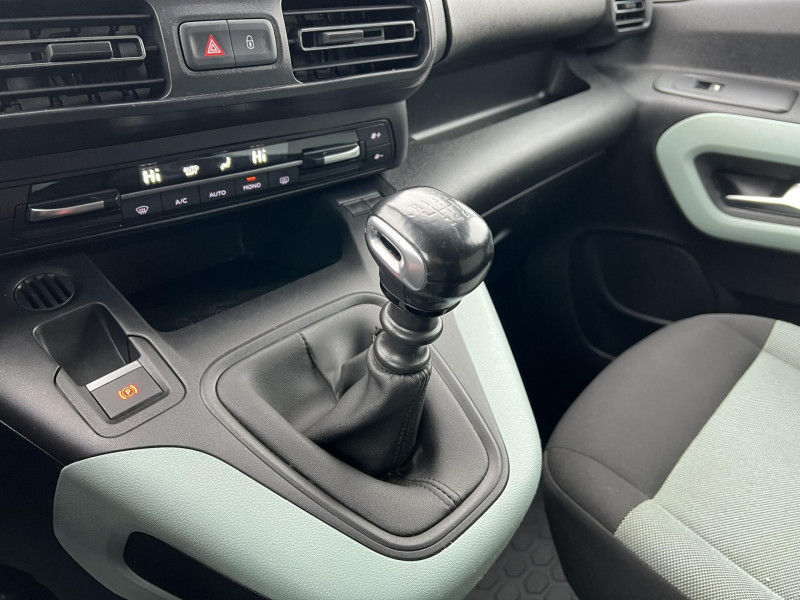 Photo 13 de l'offre de CITROEN BERLINGO Taille XL 7pl BlueHDi 130 S&S BVM6 Shine à 17990€ chez VL Auto