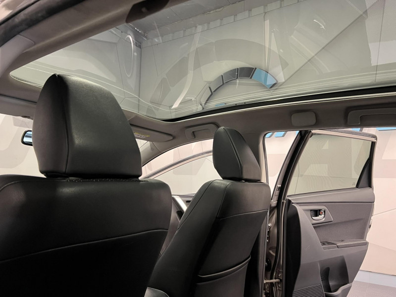 Photo 16 de l'offre de TOYOTA AURIS TOURING SPORTS Hybride 136h Dynamic Business à 13990€ chez VL Auto