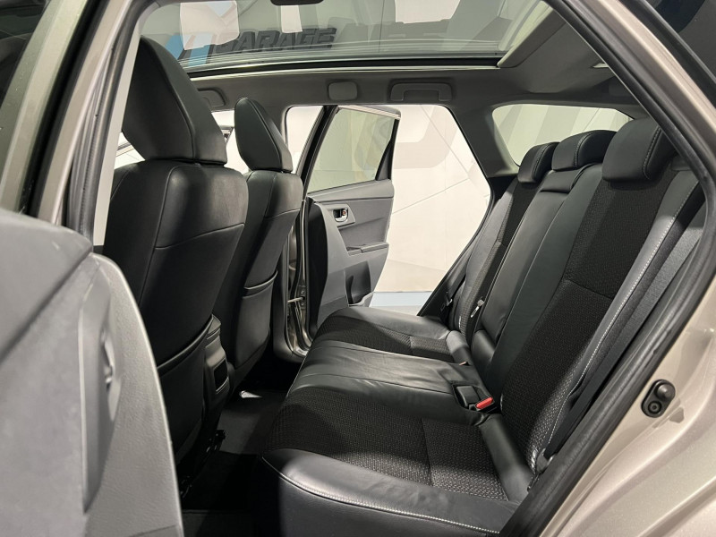 Photo 9 de l'offre de TOYOTA AURIS TOURING SPORTS Hybride 136h Dynamic Business à 13990€ chez VL Auto