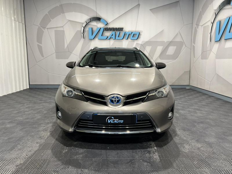 Photo 2 de l'offre de TOYOTA AURIS TOURING SPORTS Hybride 136h Dynamic Business à 13990€ chez VL Auto