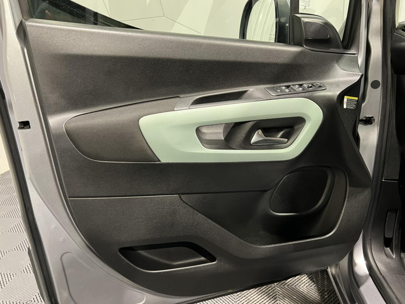 Photo 21 de l'offre de CITROEN BERLINGO Taille XL 7pl BlueHDi 130 S&S BVM6 Shine à 17990€ chez VL Auto