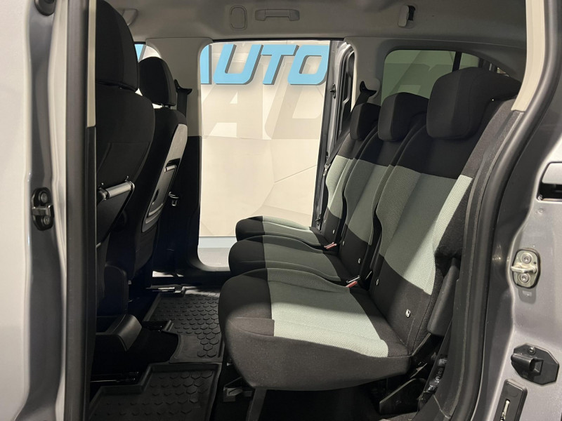 Photo 9 de l'offre de CITROEN BERLINGO Taille XL 7pl BlueHDi 130 S&S BVM6 Shine à 17990€ chez VL Auto