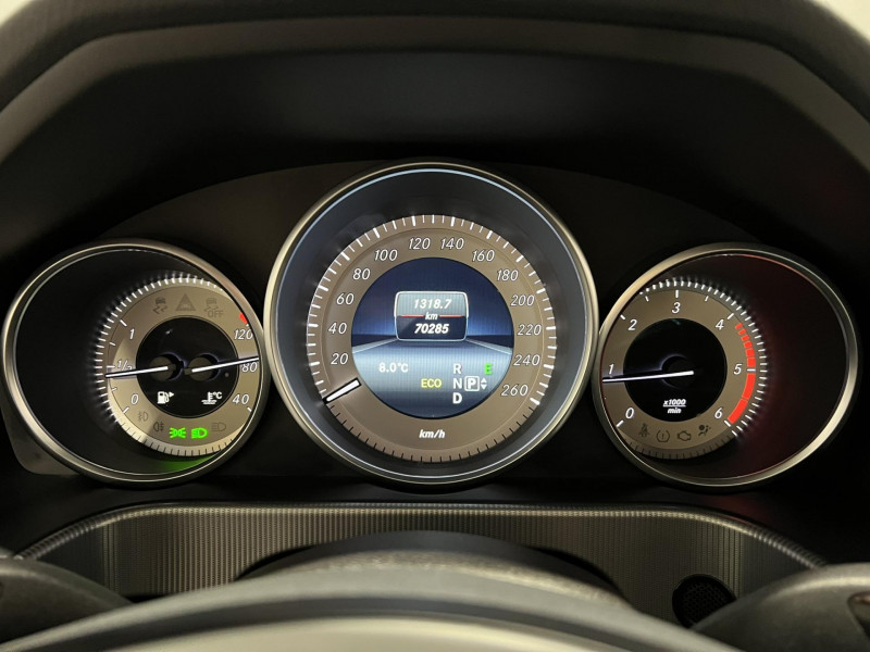 Photo 11 de l'offre de MERCEDES-BENZ CLASSE E 220 CDI Executive BVA à 19490€ chez VL Auto