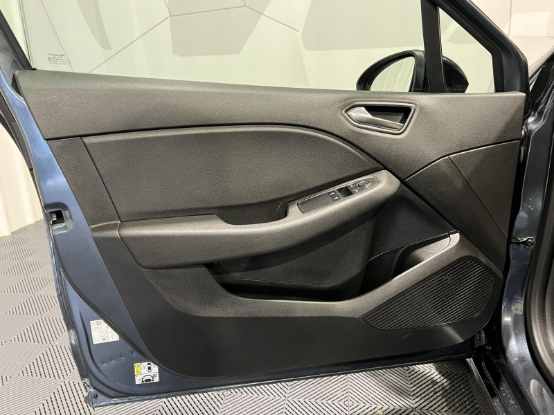 Photo 20 de l'offre de RENAULT CLIO  E-Tech 140 Limited à 13990€ chez VL Auto