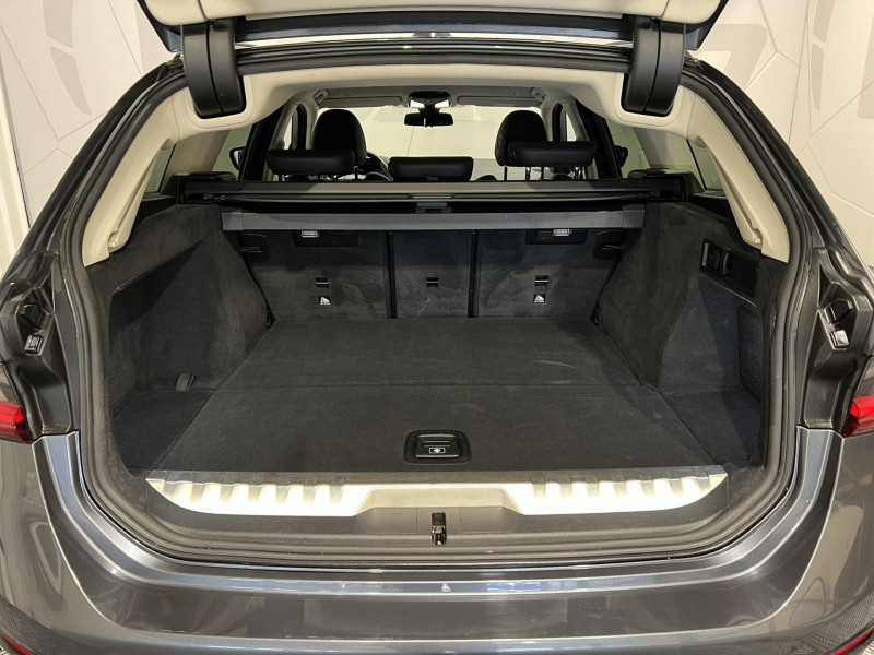 Photo 10 de l'offre de BMW serie 3 touring 330e 292 ch BVA8 G21 Edition Sport à 25990€ chez VL Auto