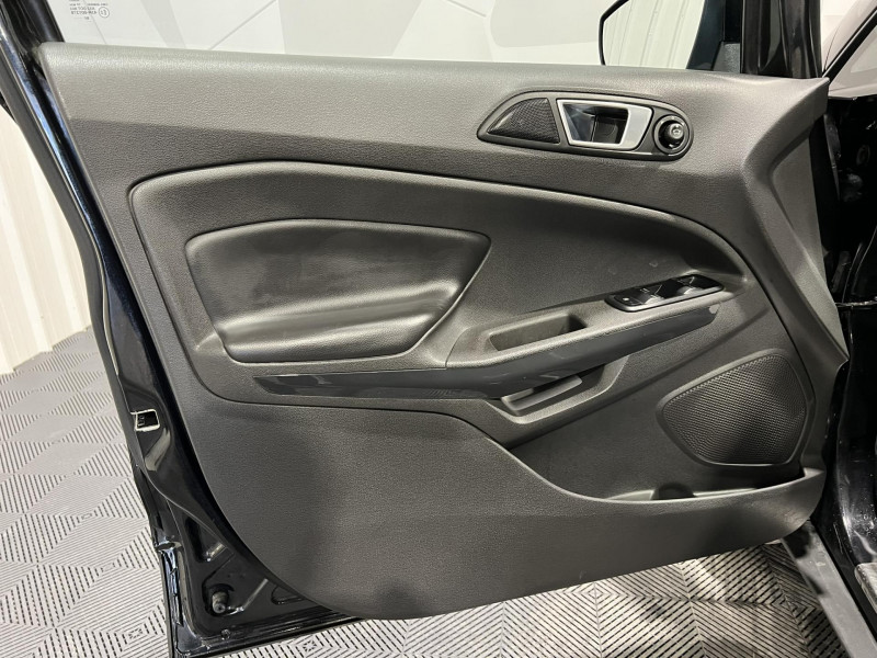 Photo 19 de l'offre de FORD ECOSPORT 1.5 TDCi 95 FAP Titanium à 7490€ chez VL Auto