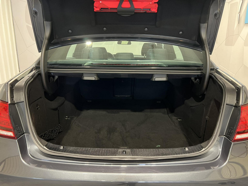 Photo 10 de l'offre de MERCEDES-BENZ CLASSE E 220 CDI Executive BVA à 19490€ chez VL Auto