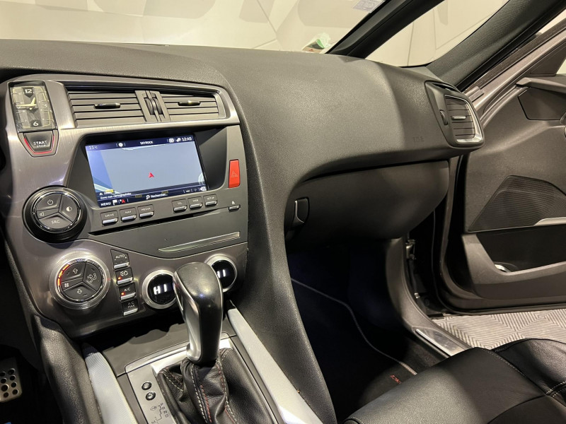 Photo 16 de l'offre de DS DS 5  BlueHDi 180 S&S EAT6 Performance Line à 14490€ chez VL Auto