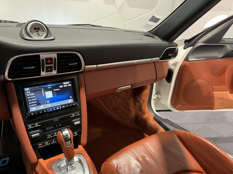 Photo 12 de l'offre de PORSCHE 911 CARRERA S Coupé 3.8i 385 PDK à 59990€ chez VL Auto