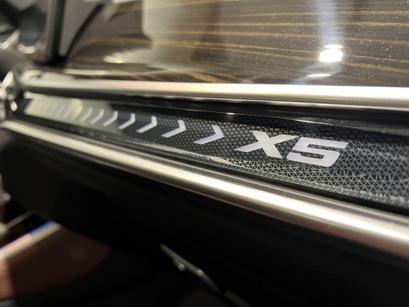 Photo 38 de l'offre de BMW X5 xDrive50e 489 ch BVA8 G05 LCI M Sport à 76990€ chez VL Auto