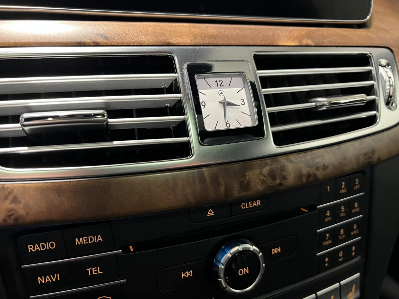 Photo 29 de l'offre de MERCEDES-BENZ CLASSE CLS 500 4Matic Fascination A à 30990€ chez VL Auto