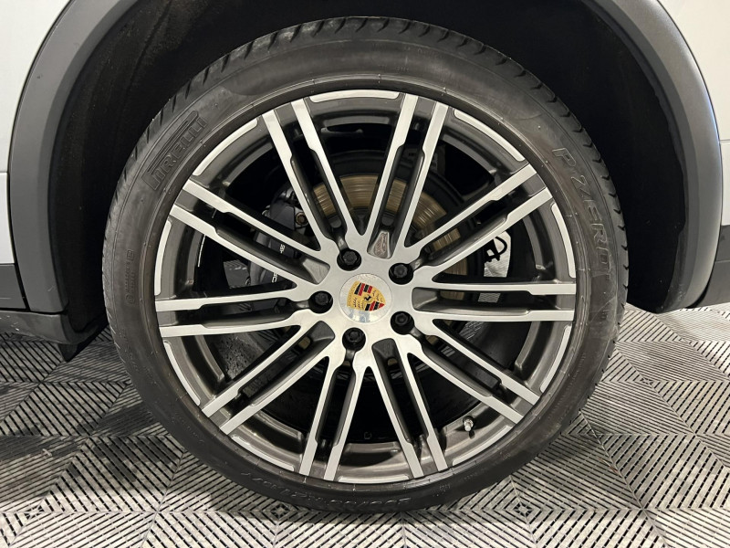 Photo 19 de l'offre de PORSCHE CAYENNE 3.0D V6 262 ch Tiptronic A à 36990€ chez VL Auto