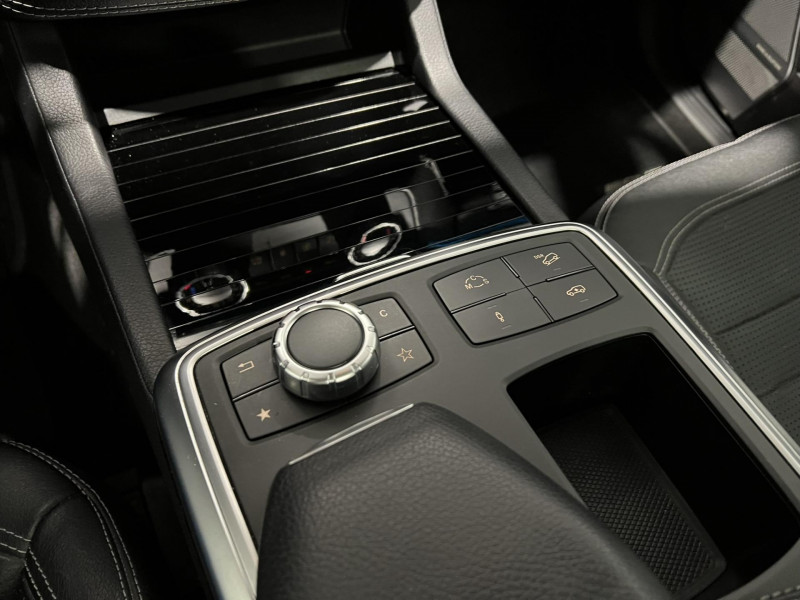 Photo 14 de l'offre de MERCEDES-BENZ CLASSE M ML 63 AMG 4MATIC bva pack performance AMG 558 CV à 41990€ chez VL Auto