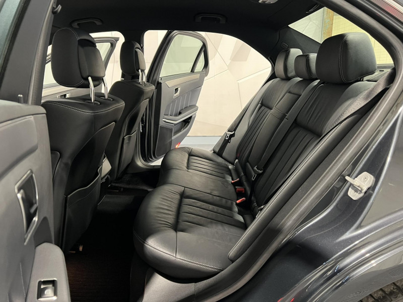 Photo 9 de l'offre de MERCEDES-BENZ CLASSE E 220 CDI Executive BVA à 19490€ chez VL Auto