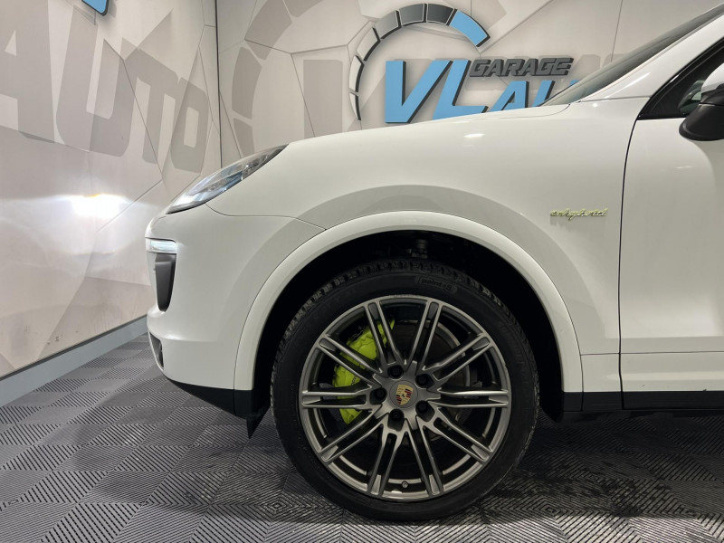 Photo 34 de l'offre de PORSCHE CAYENNE 3.0 V6 416 ch S E-Hybrid Tiptronic A à 37990€ chez VL Auto