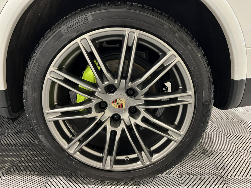 Photo 19 de l'offre de PORSCHE CAYENNE 3.0 V6 416 ch S E-Hybrid Tiptronic A à 37990€ chez VL Auto