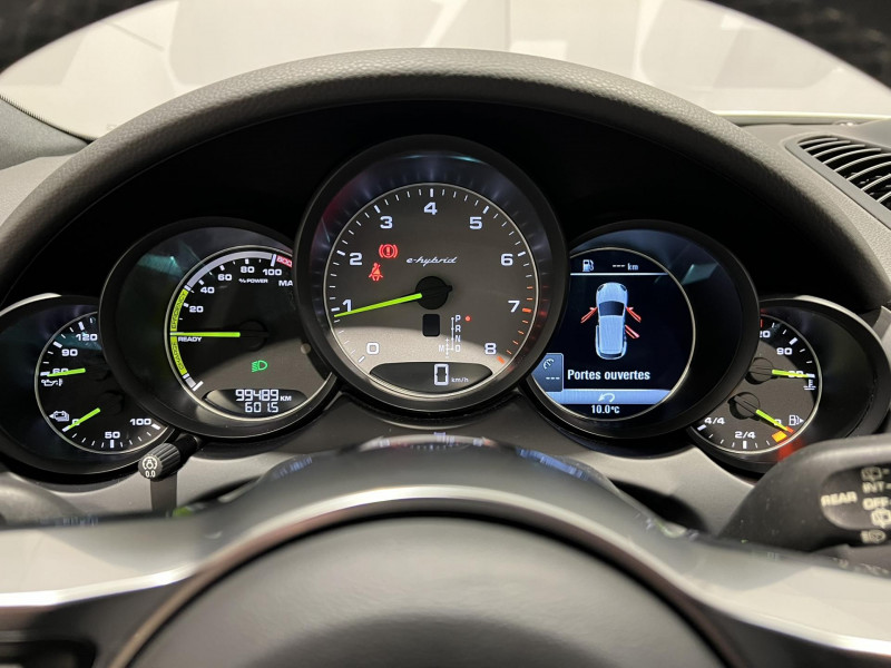 Photo 11 de l'offre de PORSCHE CAYENNE 3.0 V6 416 ch S E-Hybrid Tiptronic A à 37990€ chez VL Auto