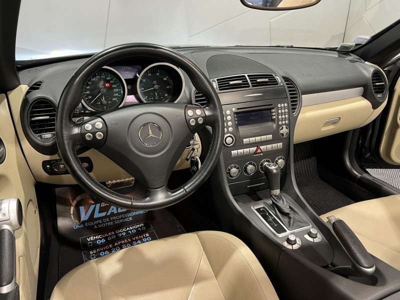 Photo 14 de l'offre de MERCEDES-BENZ SLK  350 à 17490€ chez VL Auto