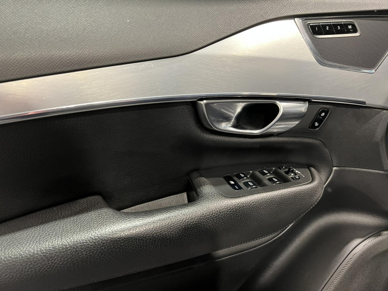 Photo 22 de l'offre de VOLVO XC90  D5 AWD AdBlue 235 ch Geartronic 7pl Momentum à 37990€ chez VL Auto