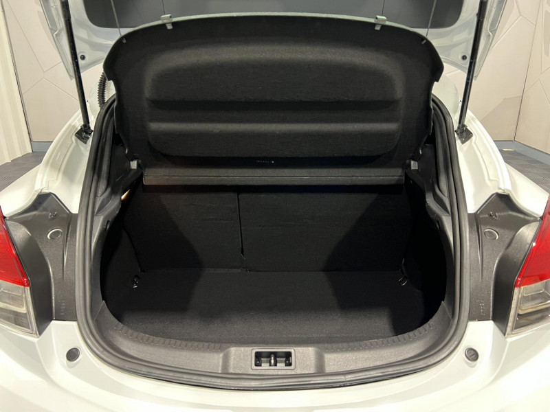 Photo 10 de l'offre de RENAULT MEGANE 2.0 16V 250 RS à 19990€ chez VL Auto