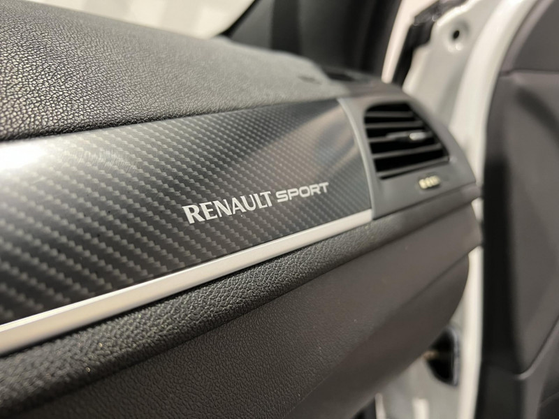 Photo 24 de l'offre de RENAULT MEGANE 2.0 16V 250 RS à 19990€ chez VL Auto