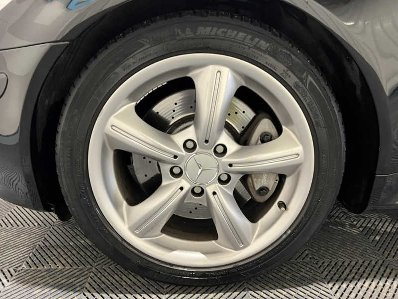 Photo 18 de l'offre de MERCEDES-BENZ SLK  350 à 17490€ chez VL Auto