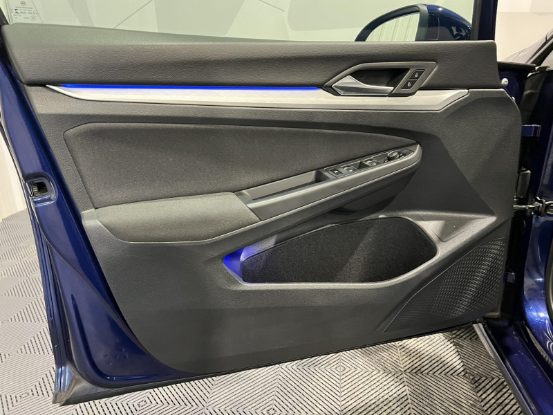 Photo 20 de l'offre de VOLKSWAGEN GOLF  1.5 TSI ACT OPF 130 BVM6 Life à 17990€ chez VL Auto