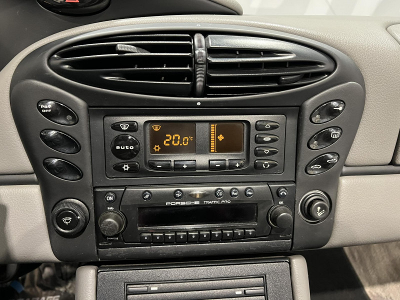 Photo 12 de l'offre de PORSCHE BOXSTER  3.2i - 252 à 19990€ chez VL Auto