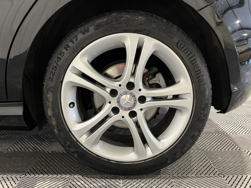 Photo 19 de l'offre de MERCEDES-BENZ CLASSE A 180 BlueEFFICIENCY Inspiration à 12990€ chez VL Auto