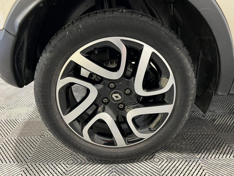 Photo 17 de l'offre de RENAULT CAPTUR TCe 120 Energy Intens EDC à 10990€ chez VL Auto