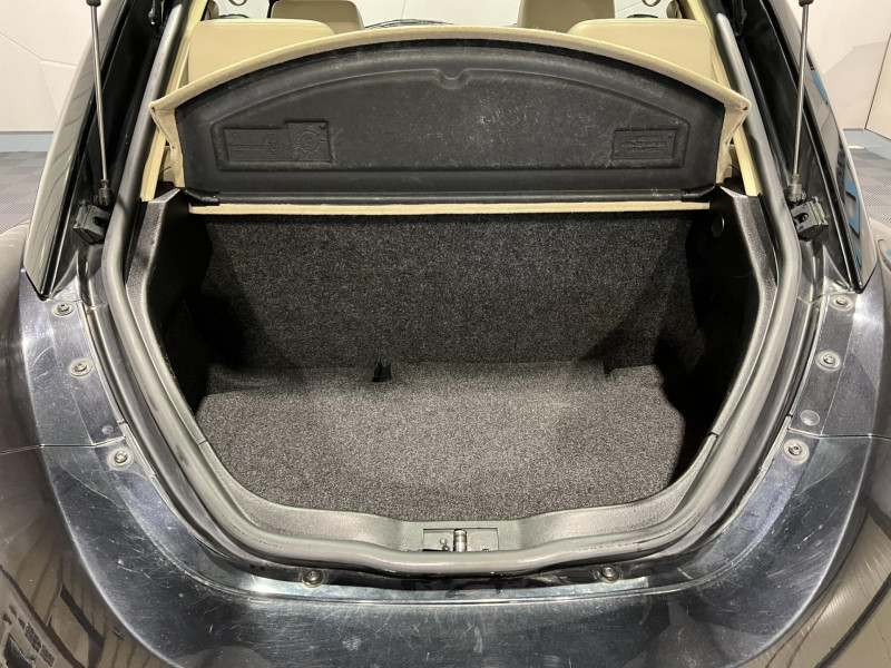 Photo 10 de l'offre de VOLKSWAGEN NEW BEETLE 1.6i à 8490€ chez VL Auto