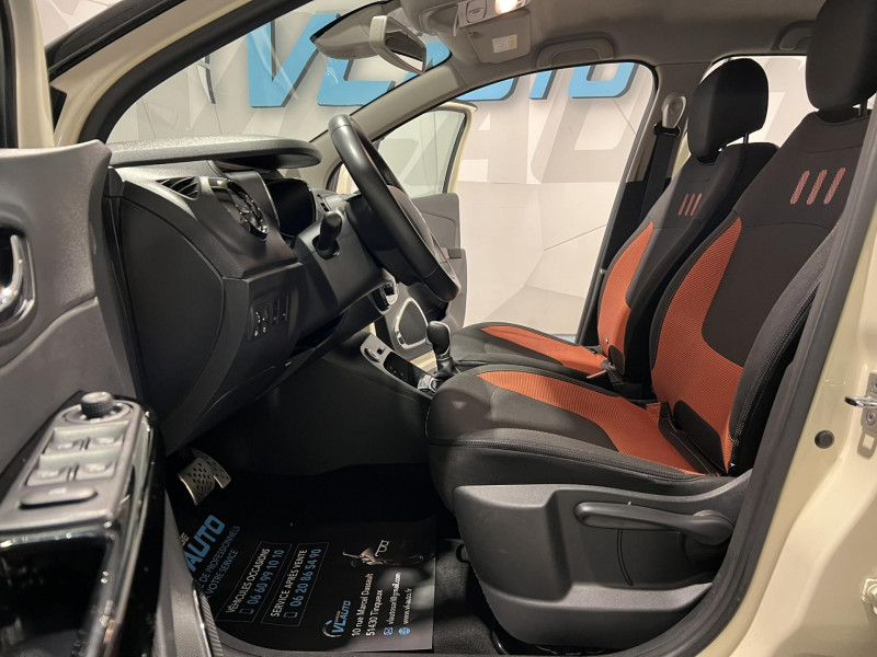 Photo 6 de l'offre de RENAULT CAPTUR TCe 120 Energy Intens EDC à 10990€ chez VL Auto