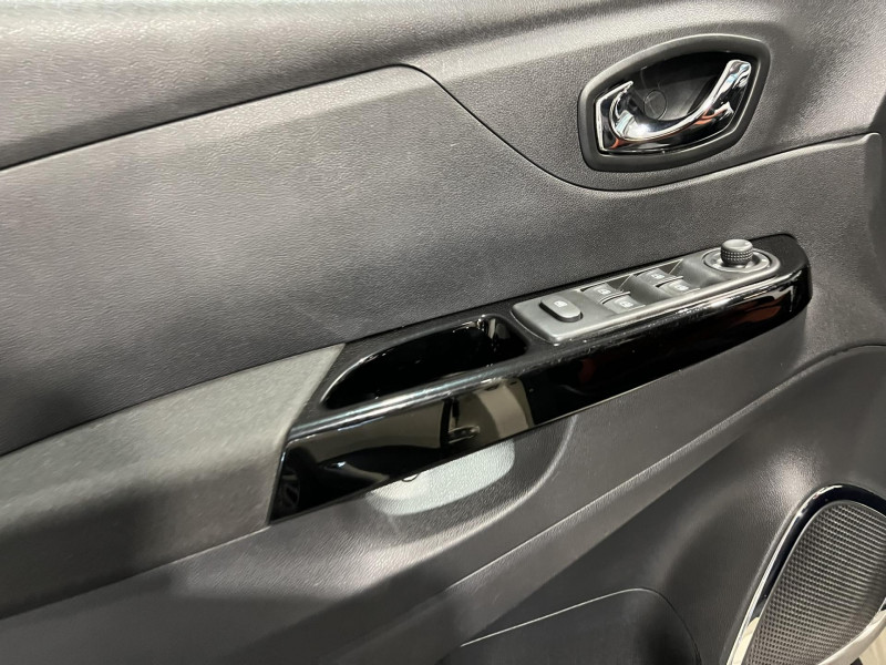 Photo 21 de l'offre de RENAULT CAPTUR TCe 120 Energy Intens EDC à 10990€ chez VL Auto