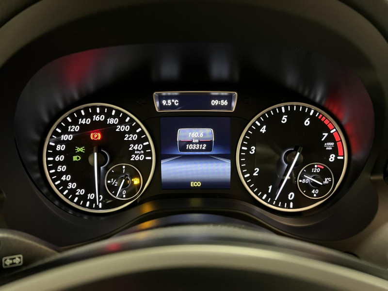 Photo 11 de l'offre de MERCEDES-BENZ CLASSE A 180 BlueEFFICIENCY Inspiration à 12990€ chez VL Auto
