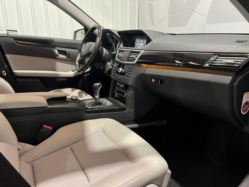 Photo 8 de l'offre de MERCEDES-BENZ CLASSE E 200 CDI BlueEfficiency Avantgarde Executive à 13490€ chez VL Auto