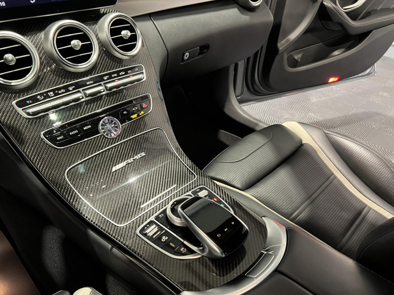 Photo 13 de l'offre de MERCEDES-BENZ CLASSE C  63 S Mercedes-AMG Speedshift MCT AMG à 47990€ chez VL Auto
