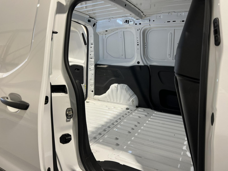 Photo 16 de l'offre de CITROEN BERLINGO  M 650 BLUEHDI 100 S&S BVM6 CLUB à 13990€ chez VL Auto