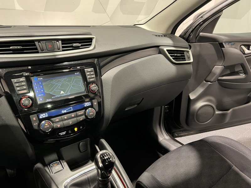 Photo 12 de l'offre de NISSAN QASHQAI 1.6 DIG-T 163 N-Connecta à 12990€ chez VL Auto