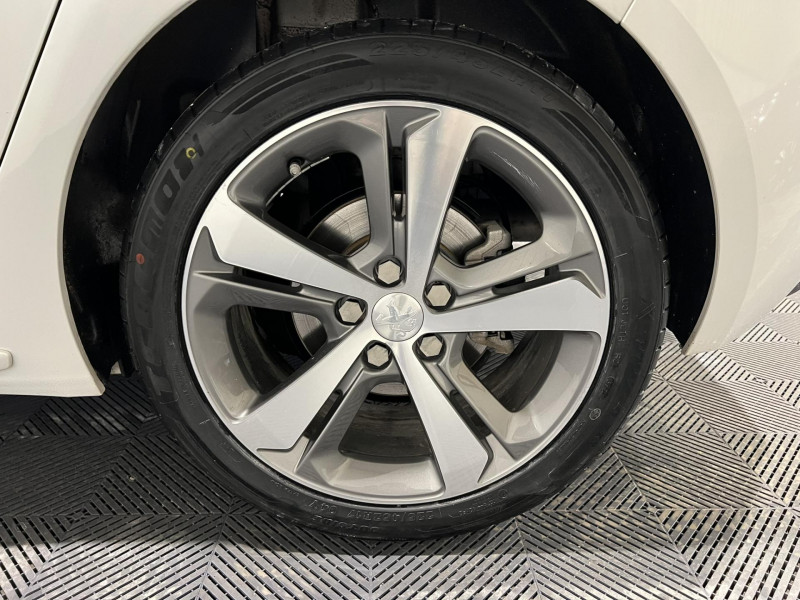 Photo 19 de l'offre de PEUGEOT 308  BlueHDi 130ch S&S BVM6 GT Line à 16490€ chez VL Auto