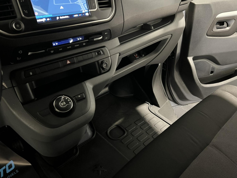 Photo 14 de l'offre de PEUGEOT EXPERT LONG BLUEHDI 180 S&S EAT8 FIXE ASPHALT à 21990€ chez VL Auto