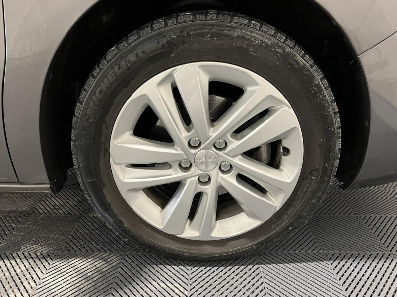 Photo 16 de l'offre de PEUGEOT EXPERT LONG BLUEHDI 180 S&S EAT8 FIXE ASPHALT à 21990€ chez VL Auto