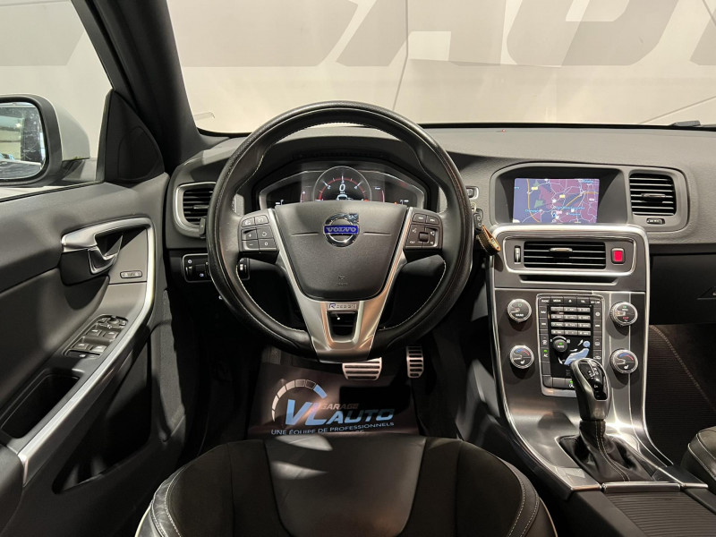 Photo 22 de l'offre de VOLVO V60  D2 120 ch Stop&Start Geartronic 6 R Design à 16490€ chez VL Auto