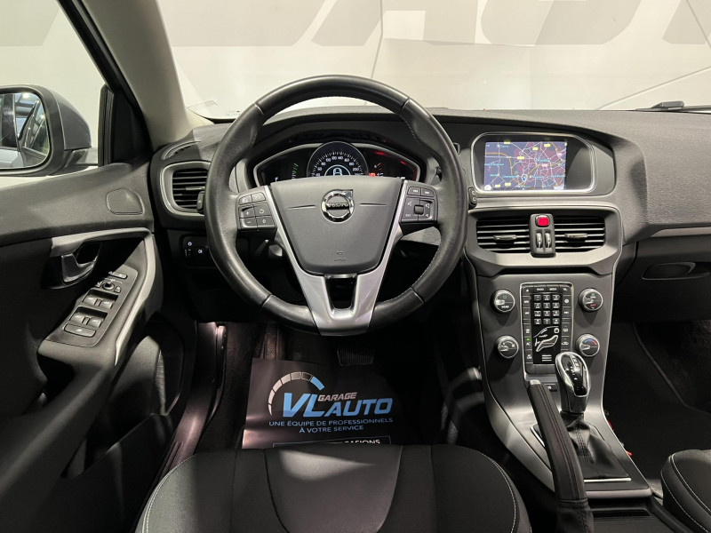 Photo 22 de l'offre de VOLVO V40 D2 AdBlue 120 ch Geartronic 6 Momentum à 16490€ chez VL Auto