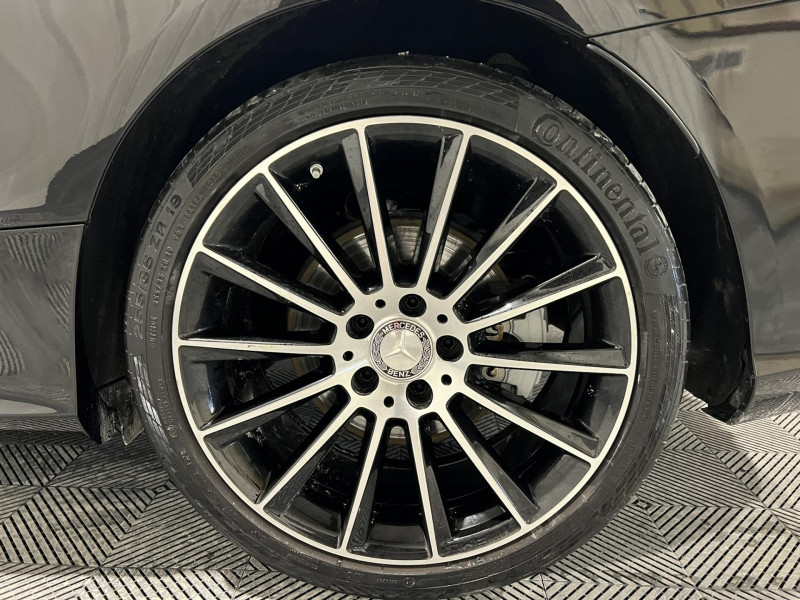 Photo 22 de l'offre de MERCEDES-BENZ CLASSE C CABRIOLET Cabriolet 400 9G-Tronic 4Matic Sportline à 35990€ chez VL Auto