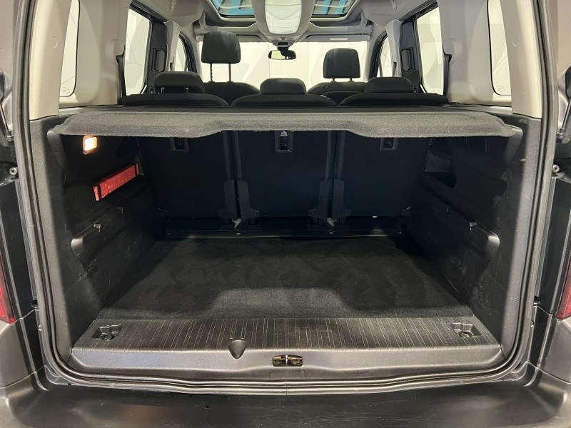 Photo 22 de l'offre de PEUGEOT RIFTER Standard BlueHDi 130 S&S EAT8 Allure à 18490€ chez VL Auto