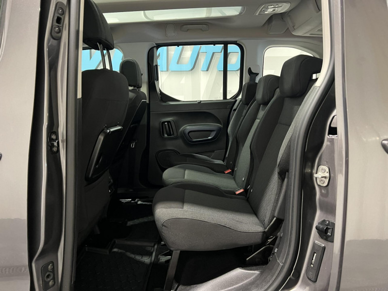 Photo 11 de l'offre de PEUGEOT RIFTER Standard BlueHDi 130 S&S EAT8 Allure à 18490€ chez VL Auto