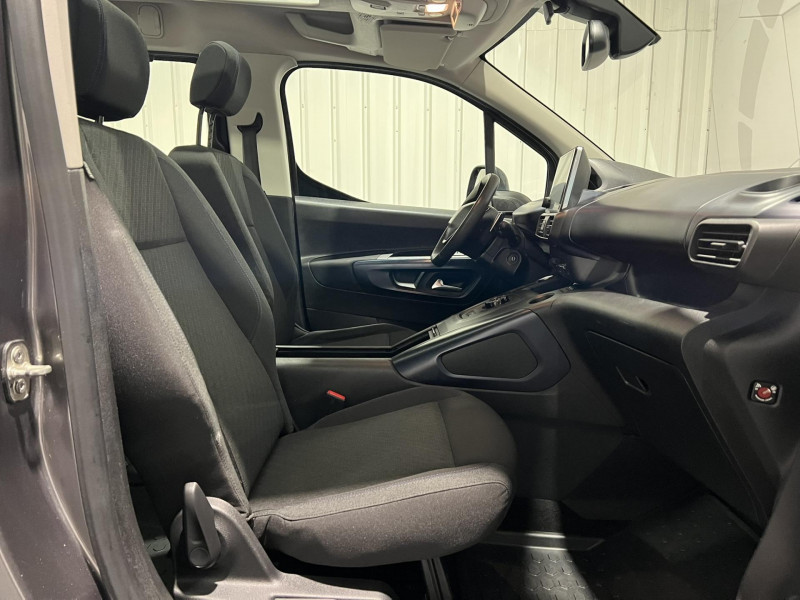 Photo 17 de l'offre de PEUGEOT RIFTER Standard BlueHDi 130 S&S EAT8 Allure à 18490€ chez VL Auto