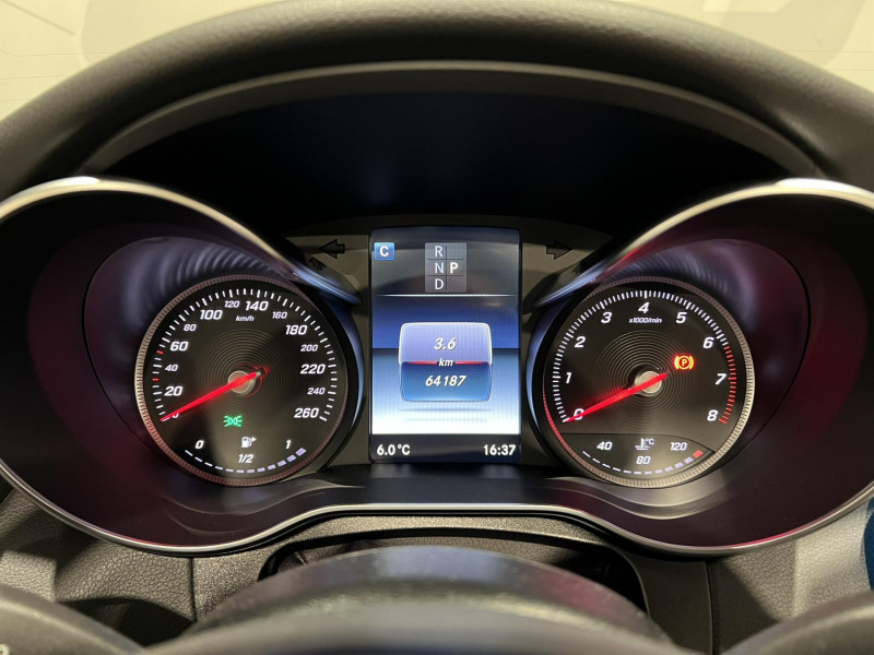 Photo 16 de l'offre de MERCEDES-BENZ CLASSE C CABRIOLET Cabriolet 400 9G-Tronic 4Matic Sportline à 35990€ chez VL Auto