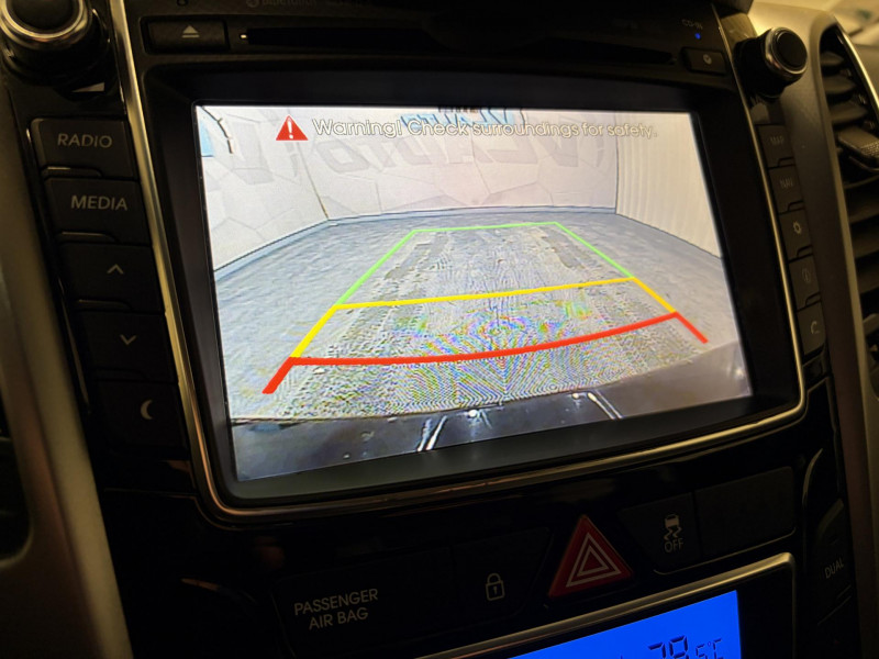 Photo 14 de l'offre de HYUNDAI i30  1.6 CRDi 110 BV DCT-7 Blue Drive Executive à 9490€ chez VL Auto