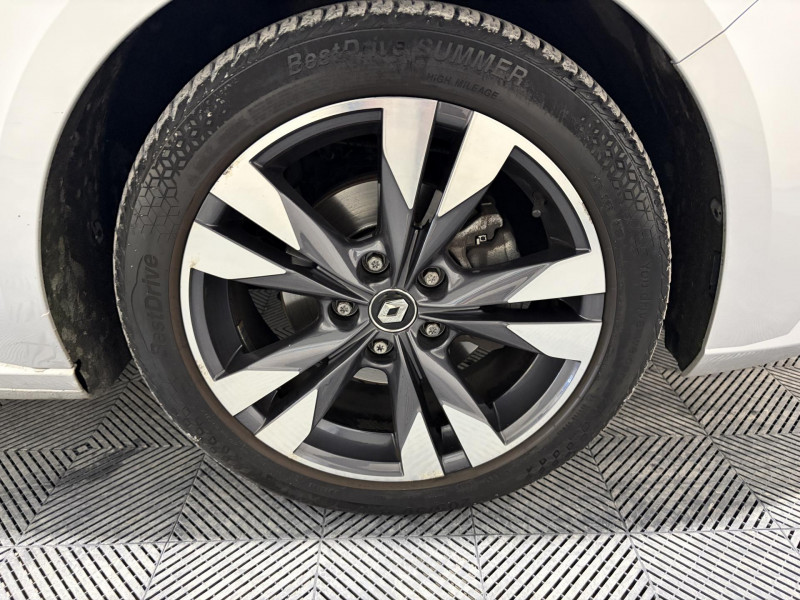 Photo 18 de l'offre de RENAULT MEGANE Blue dCi 115 EDC Intens à 15990€ chez VL Auto